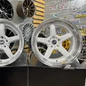 Rim JDM Work Concept Style 18X9.5 5X114.3 ET22 73.1 White with machined lip