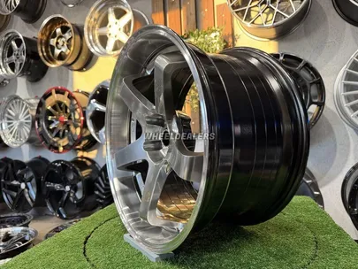 ratlankis-advan-racing-gt-style-r18x8j-5x114-3-et38-73-1-light-hyper-black-141687__02.jpg